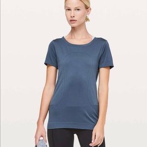 Lululemon Relaxed Swiftly Tee